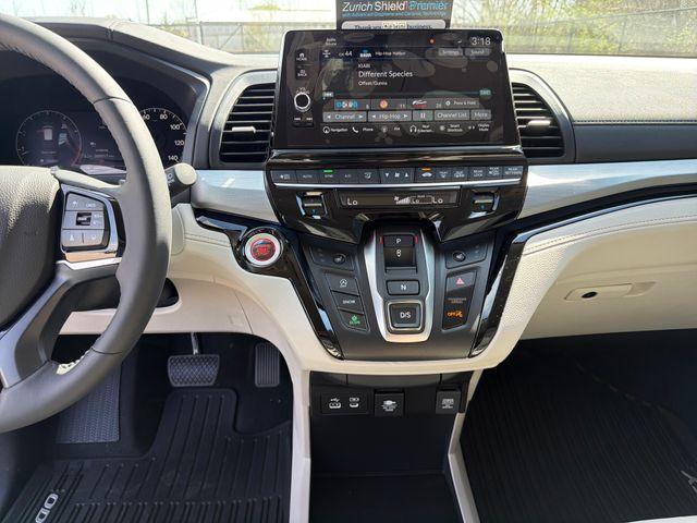 new 2026 Honda Odyssey car, priced at $48,990