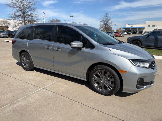 new 2026 Honda Odyssey car, priced at $48,990