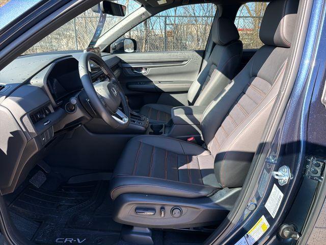 new 2026 Honda CR-V Hybrid car, priced at $41,675