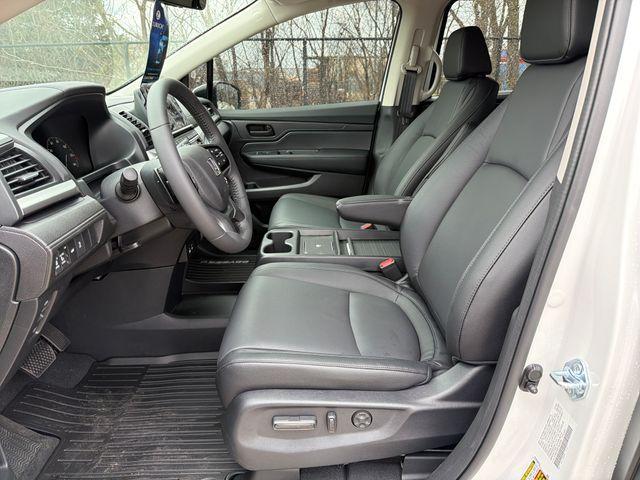 new 2026 Honda Odyssey car, priced at $45,340