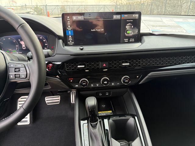 new 2025 Honda Accord Hybrid car, priced at $35,305