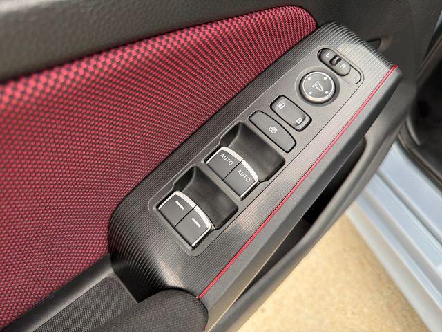 used 2022 Honda Civic Si car, priced at $25,795