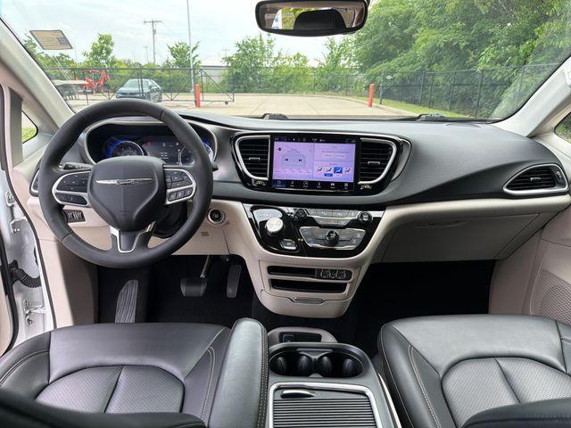 used 2023 Chrysler Pacifica car, priced at $23,495