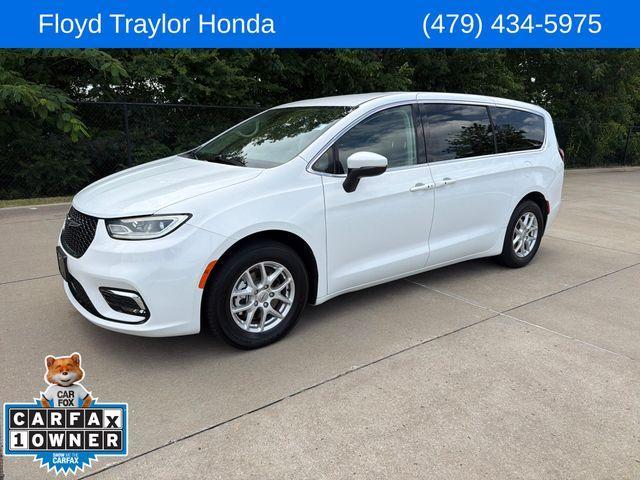 used 2023 Chrysler Pacifica car, priced at $23,495