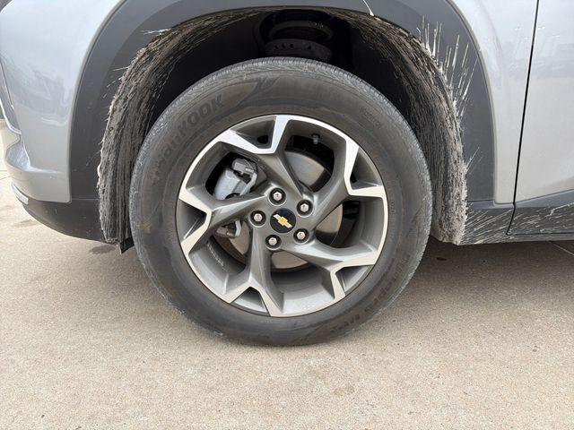 used 2025 Chevrolet Trax car, priced at $22,895