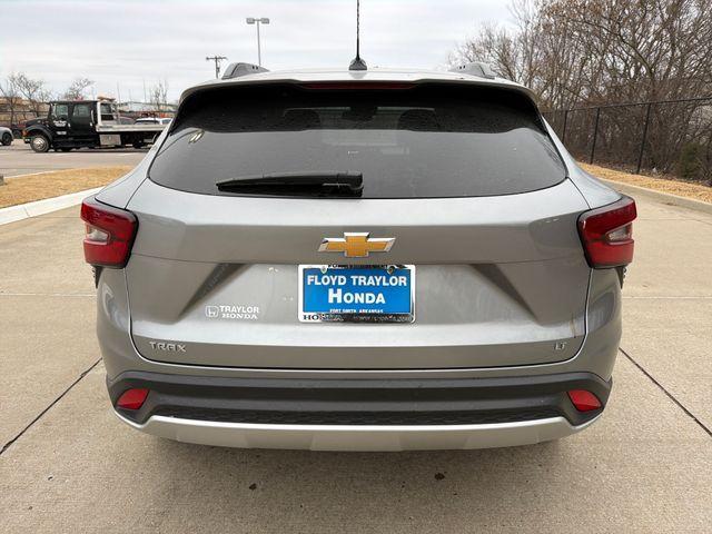 used 2025 Chevrolet Trax car, priced at $22,895