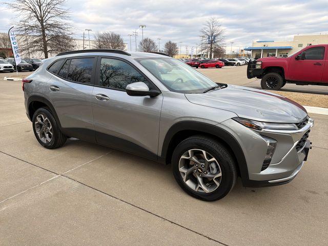 used 2025 Chevrolet Trax car, priced at $22,895
