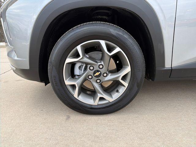 used 2025 Chevrolet Trax car, priced at $22,895