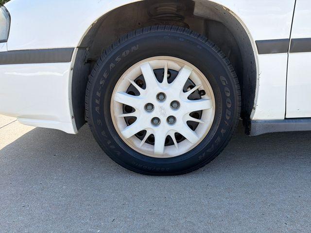 used 2004 Chevrolet Impala car, priced at $4,995