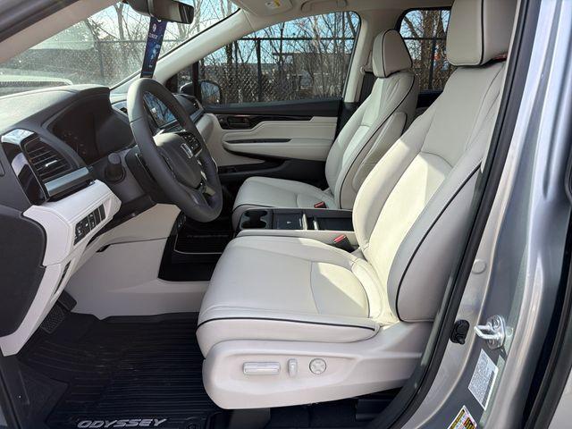 new 2026 Honda Odyssey car, priced at $48,990