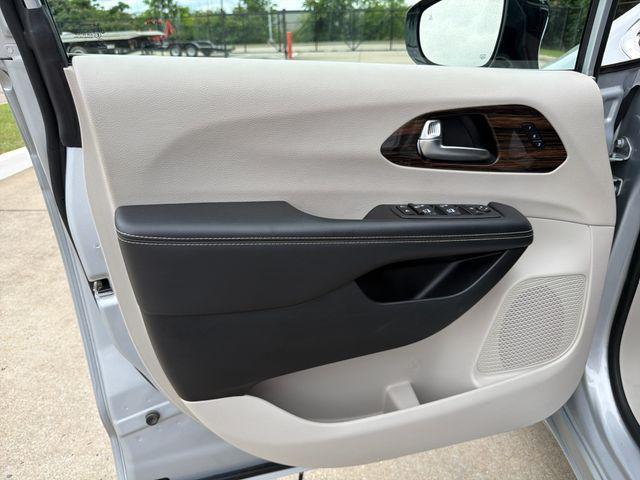 used 2023 Chrysler Pacifica car, priced at $26,695