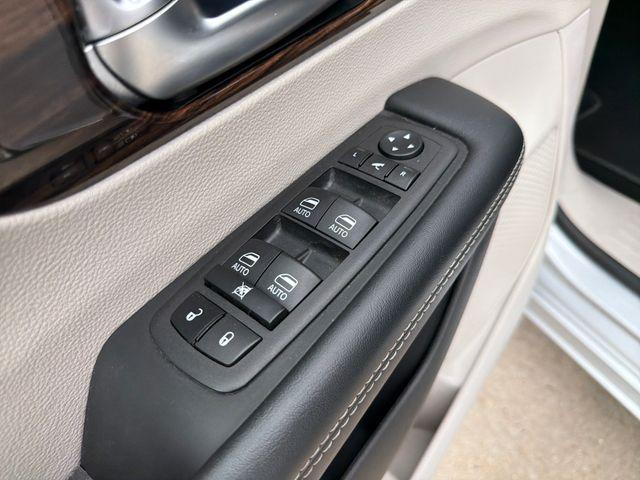 used 2023 Chrysler Pacifica car, priced at $26,695