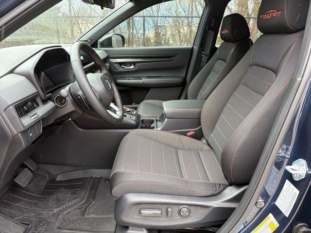 new 2026 Honda CR-V Hybrid car, priced at $40,250