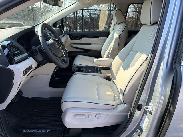 new 2026 Honda Odyssey car, priced at $48,990