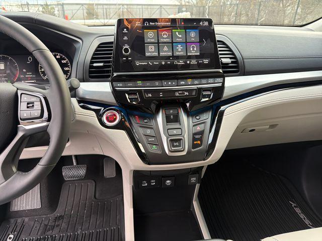 new 2026 Honda Odyssey car, priced at $48,990