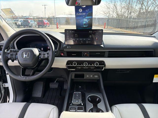 new 2026 Honda Pilot car, priced at $47,195