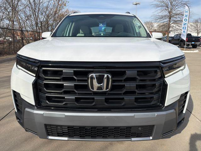 new 2026 Honda Pilot car, priced at $47,195