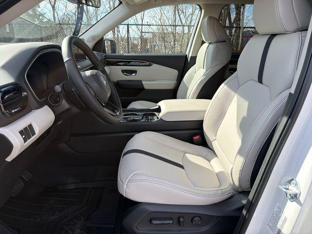 new 2026 Honda Pilot car, priced at $47,195