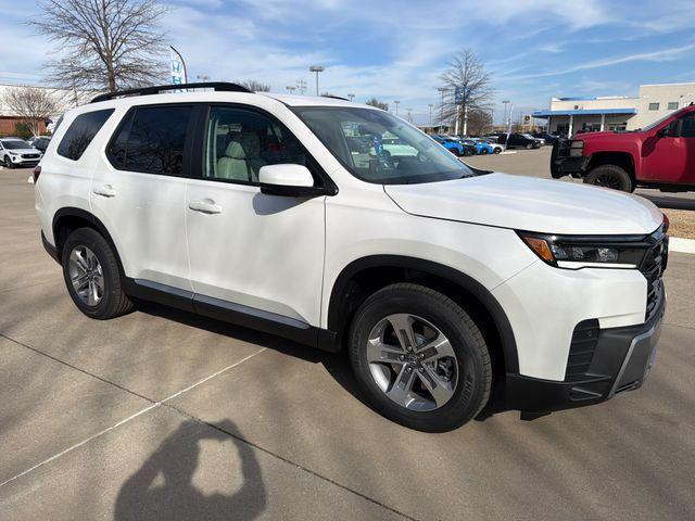 new 2026 Honda Pilot car, priced at $47,195