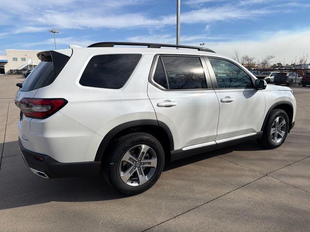 new 2026 Honda Pilot car, priced at $47,195