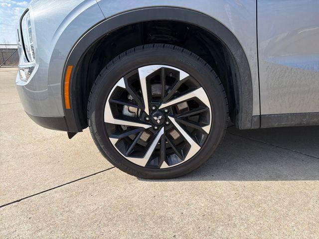 used 2024 Mitsubishi Outlander car, priced at $22,695