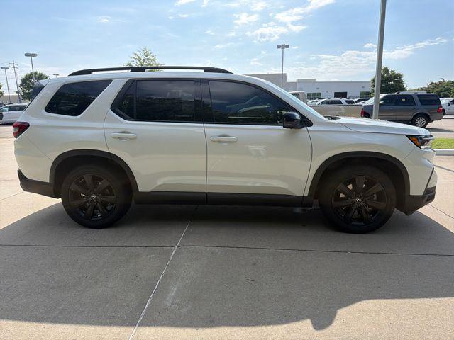 used 2025 Honda Pilot car, priced at $48,940