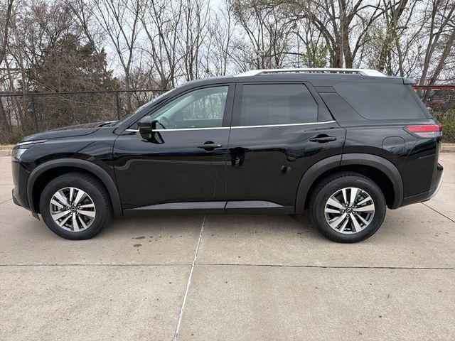used 2025 Nissan Pathfinder car, priced at $34,795
