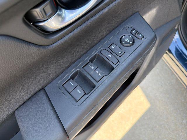 new 2026 Honda CR-V Hybrid car, priced at $38,580