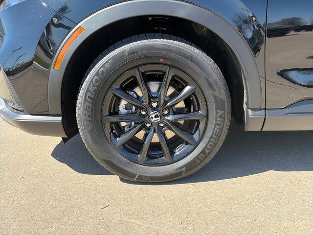 new 2026 Honda CR-V Hybrid car, priced at $40,175