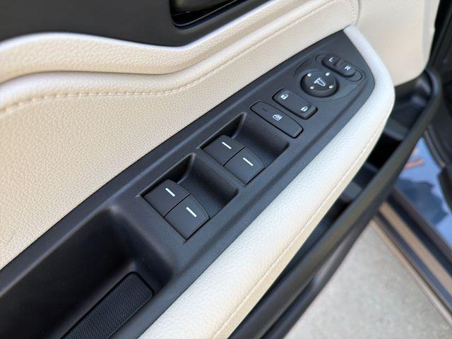 new 2026 Honda Odyssey car, priced at $44,290