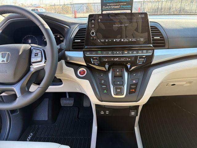 new 2026 Honda Odyssey car, priced at $44,290