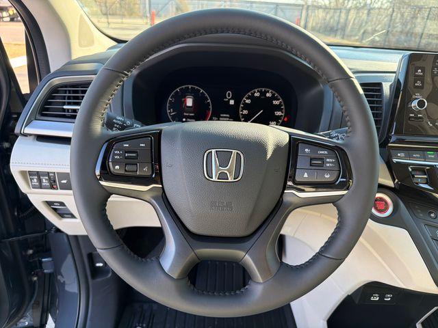 new 2026 Honda Odyssey car, priced at $44,290