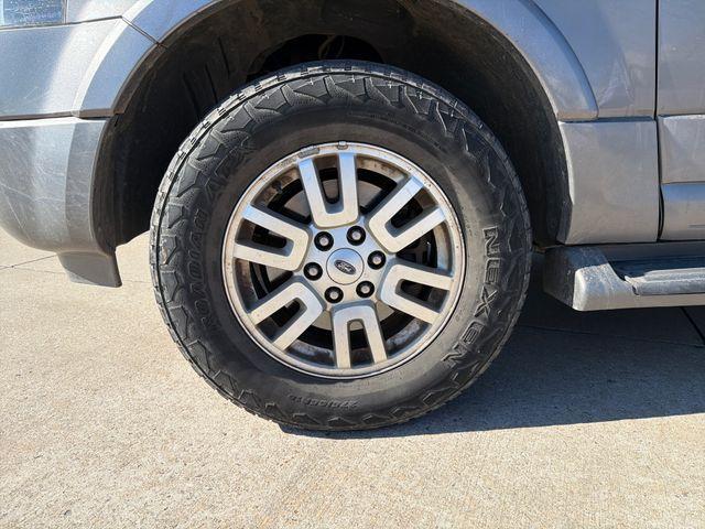 used 2013 Ford Expedition car, priced at $6,817