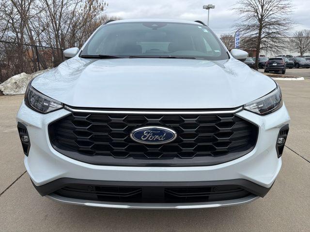 used 2025 Ford Escape car, priced at $25,895