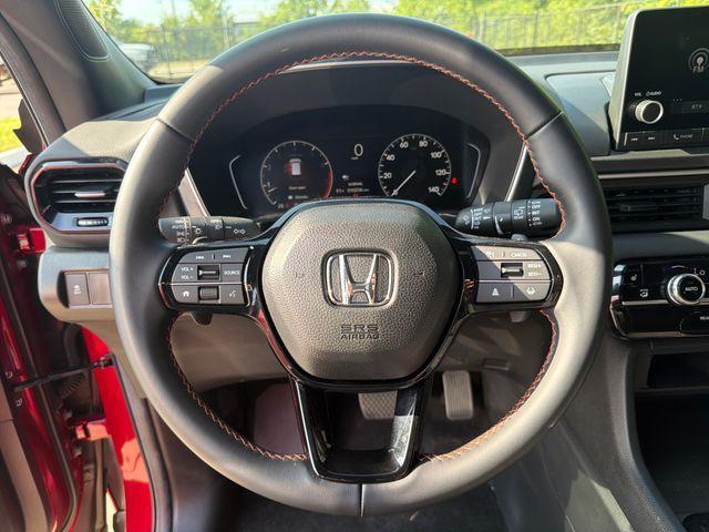 used 2025 Honda Pilot car, priced at $38,579