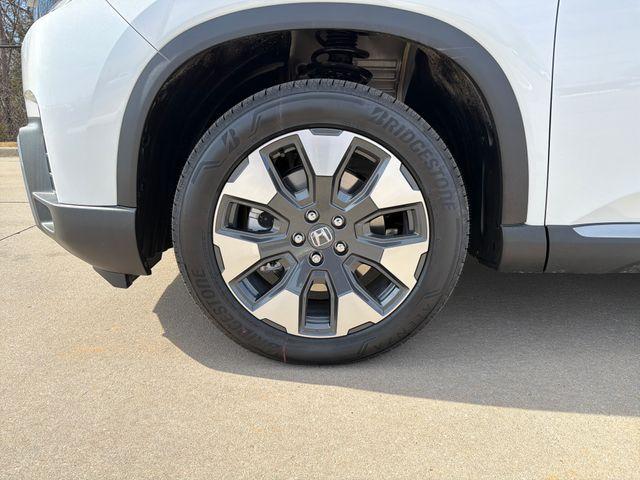 new 2026 Honda Pilot car, priced at $55,445