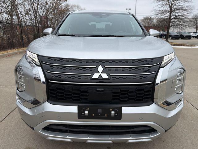 used 2024 Mitsubishi Outlander car, priced at $24,195