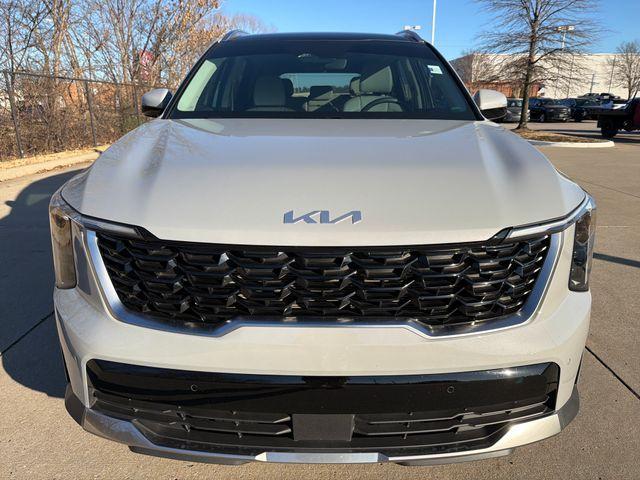 used 2025 Kia Sorento car, priced at $32,295