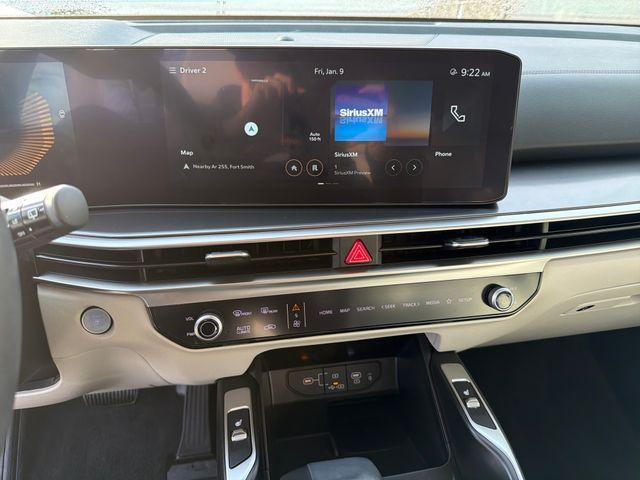 used 2025 Kia Sorento car, priced at $32,295