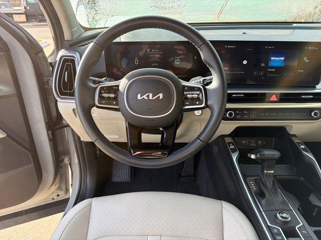 used 2025 Kia Sorento car, priced at $32,295
