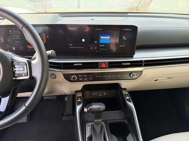 used 2025 Kia Sorento car, priced at $32,295