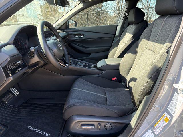 new 2025 Honda Accord Hybrid car, priced at $35,305