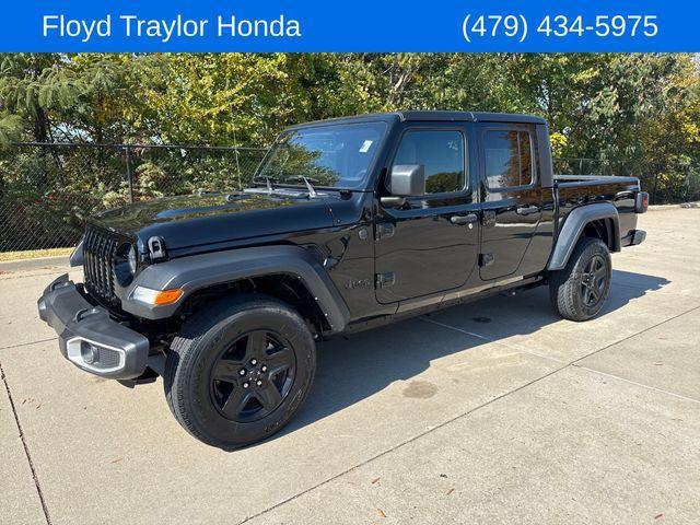 used 2023 Jeep Gladiator car, priced at $27,120
