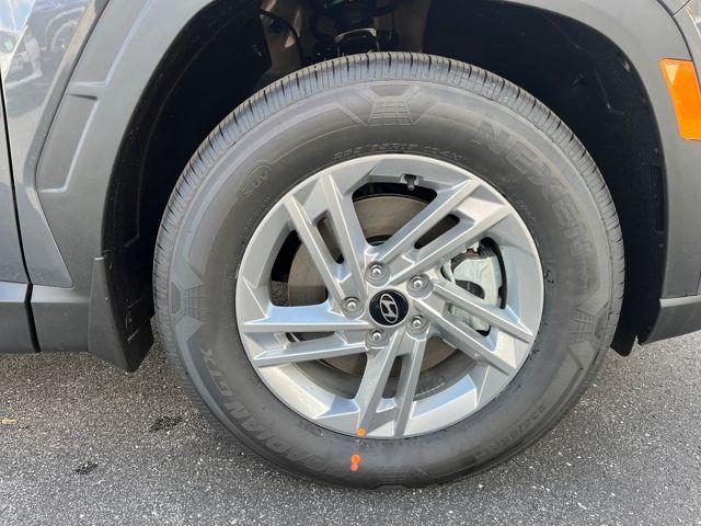 new 2026 Hyundai Tucson car, priced at $27,675