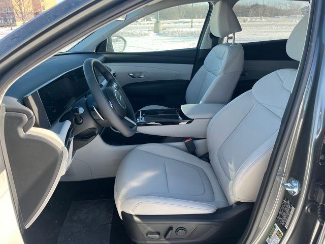 new 2026 Hyundai TUCSON Hybrid car, priced at $32,105