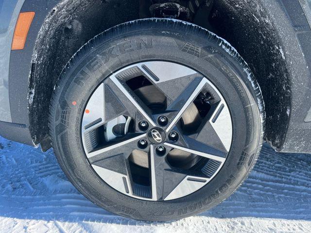 new 2026 Hyundai TUCSON Hybrid car, priced at $32,105