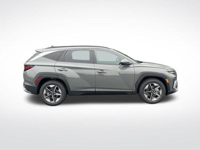 new 2026 Hyundai Tucson car, priced at $30,355