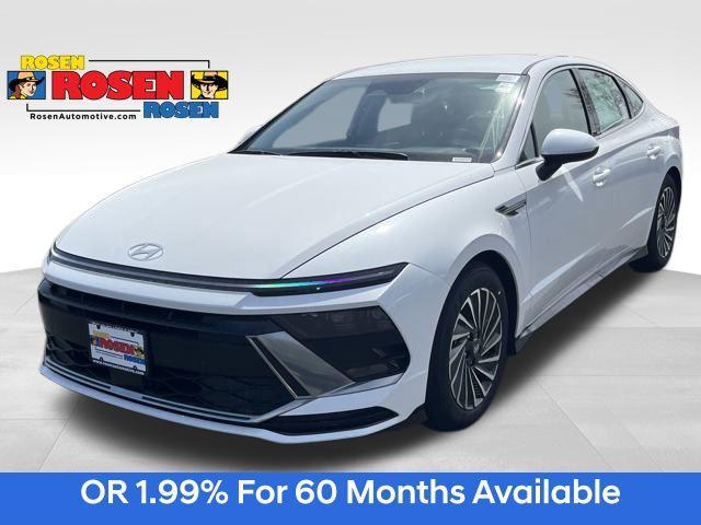 new 2025 Hyundai Sonata Hybrid car, priced at $28,630