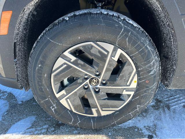 new 2026 Hyundai TUCSON Hybrid car, priced at $30,375