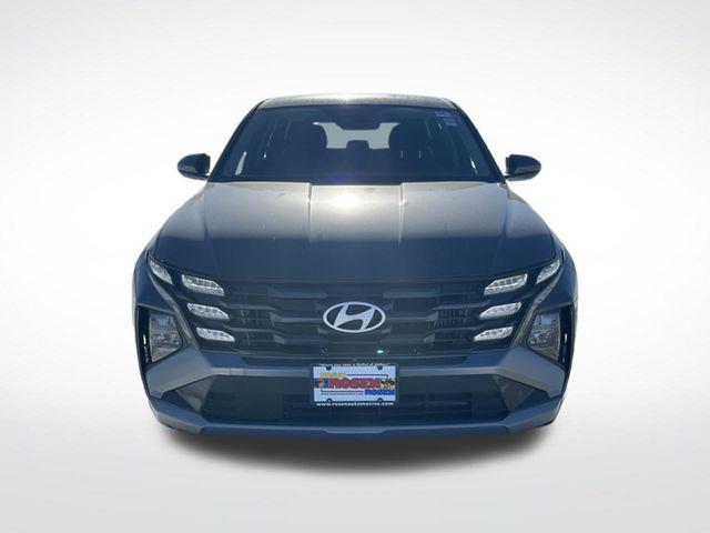 new 2026 Hyundai TUCSON Hybrid car, priced at $33,922